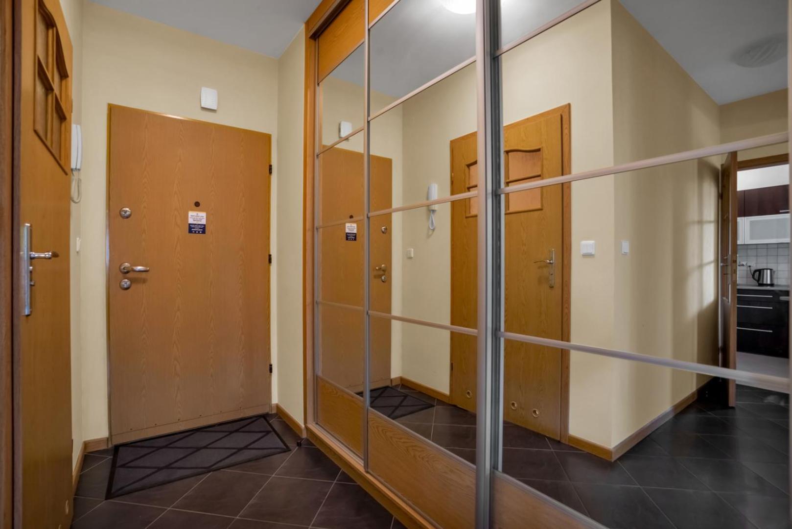Apartament Mokotow - Balcony, Parking - By Rentujemy *