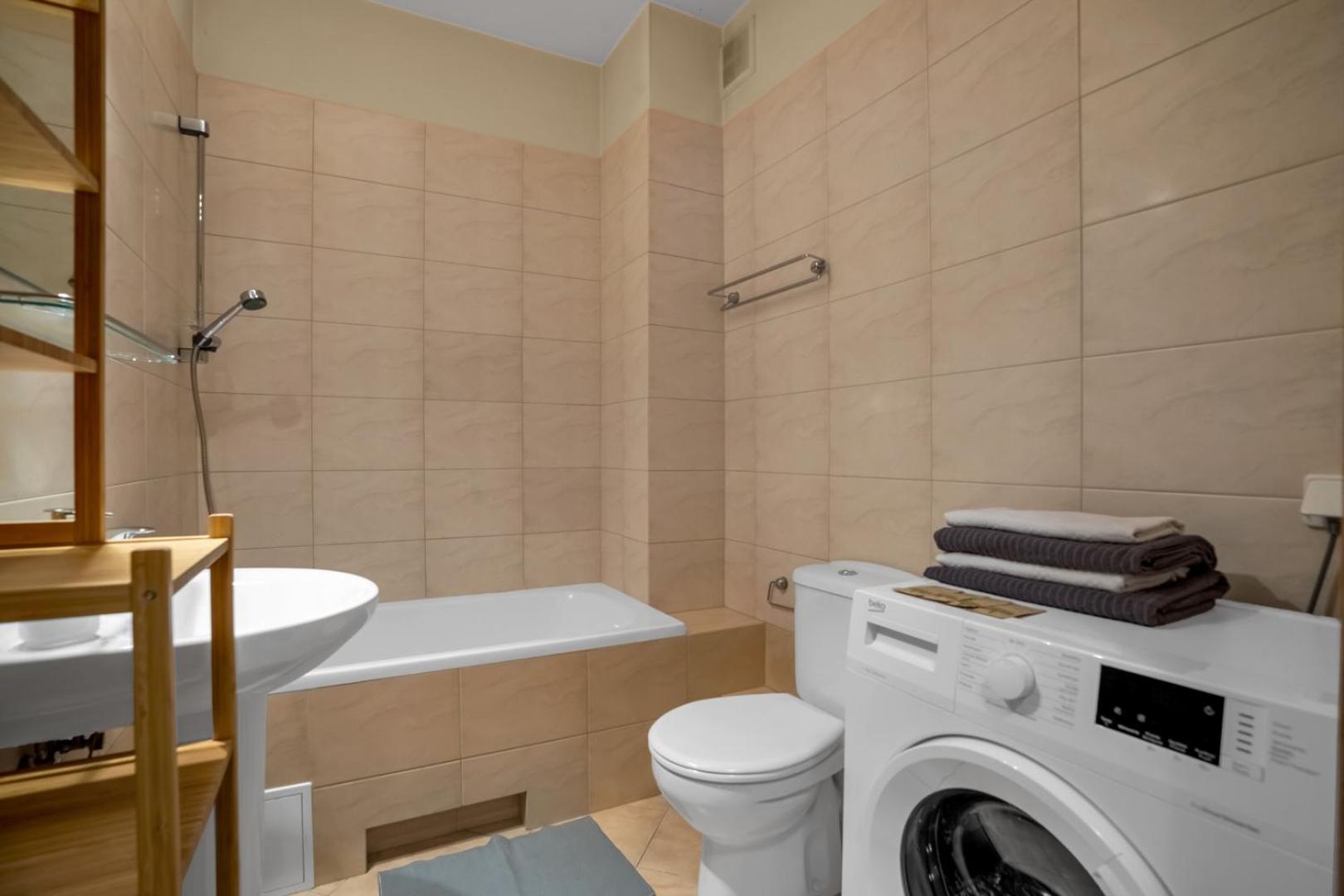 Apartament Mokotow - Balcony, Parking - By Rentujemy Warszawa