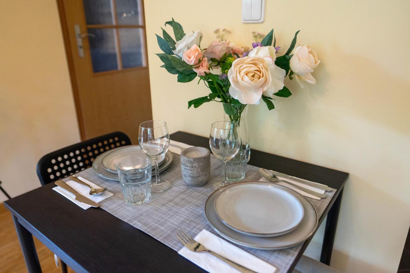 Apartament Mokotow - Balcony, Parking - By Rentujemy Warszawa